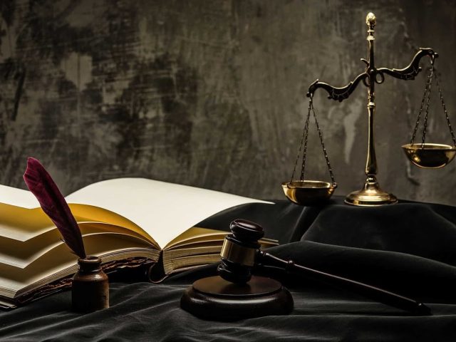 للمحاماه والاستشارات القانونية -  - +971 50 155 6261