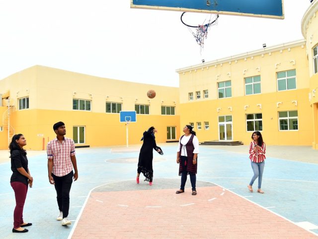 جامعة ستيرلنغ ، رأس الخيمة - رأس الخيمة