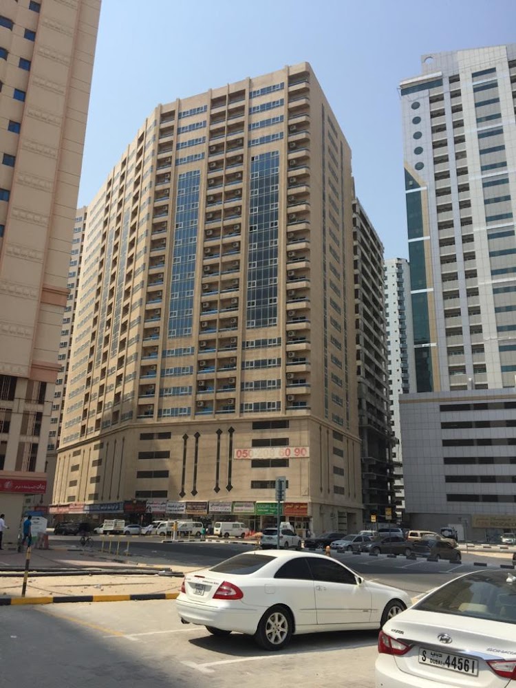 ريال لوسطاء التأمين - الشارقة