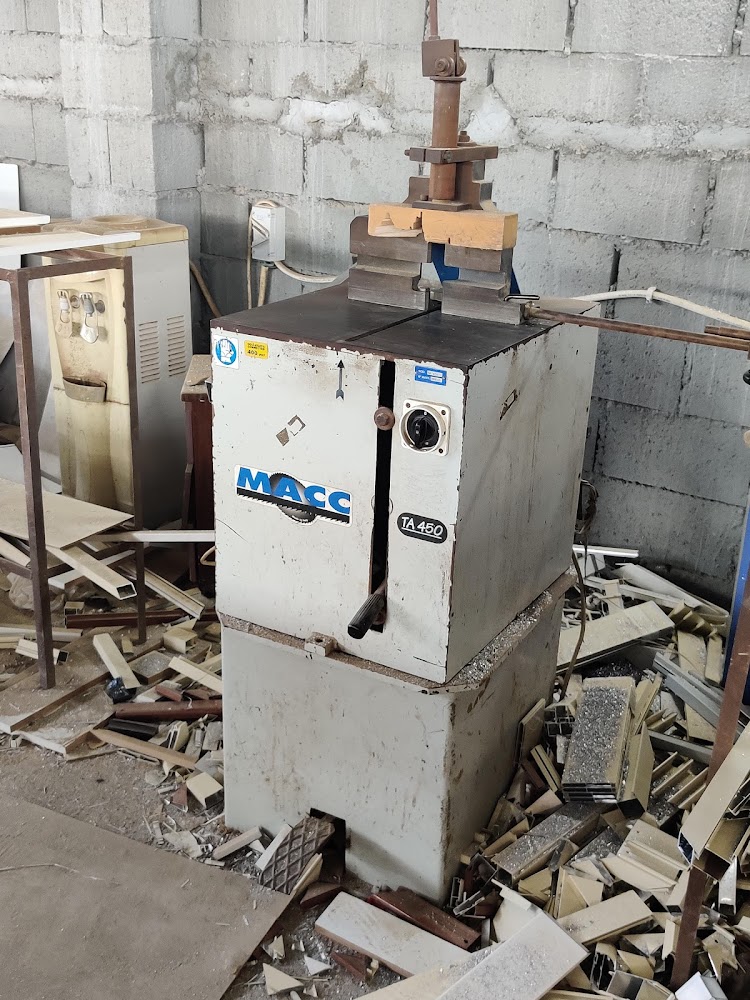 الخدمات الهندسية الحيوية - أم القيوين