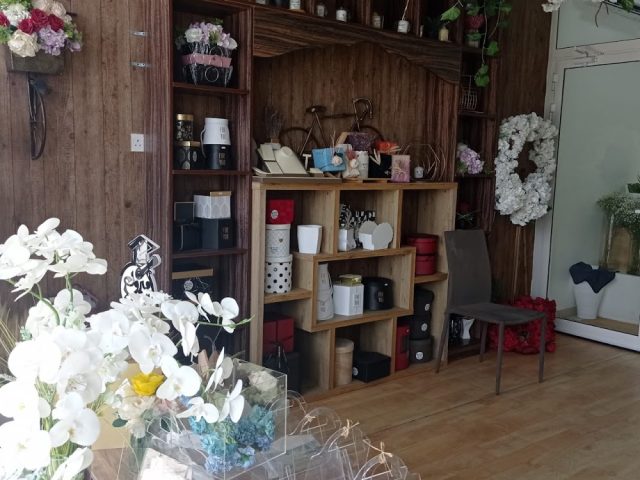 My Secret Garden ( flower shop ) حديقتي السريعة -  - +971 56 721 7444