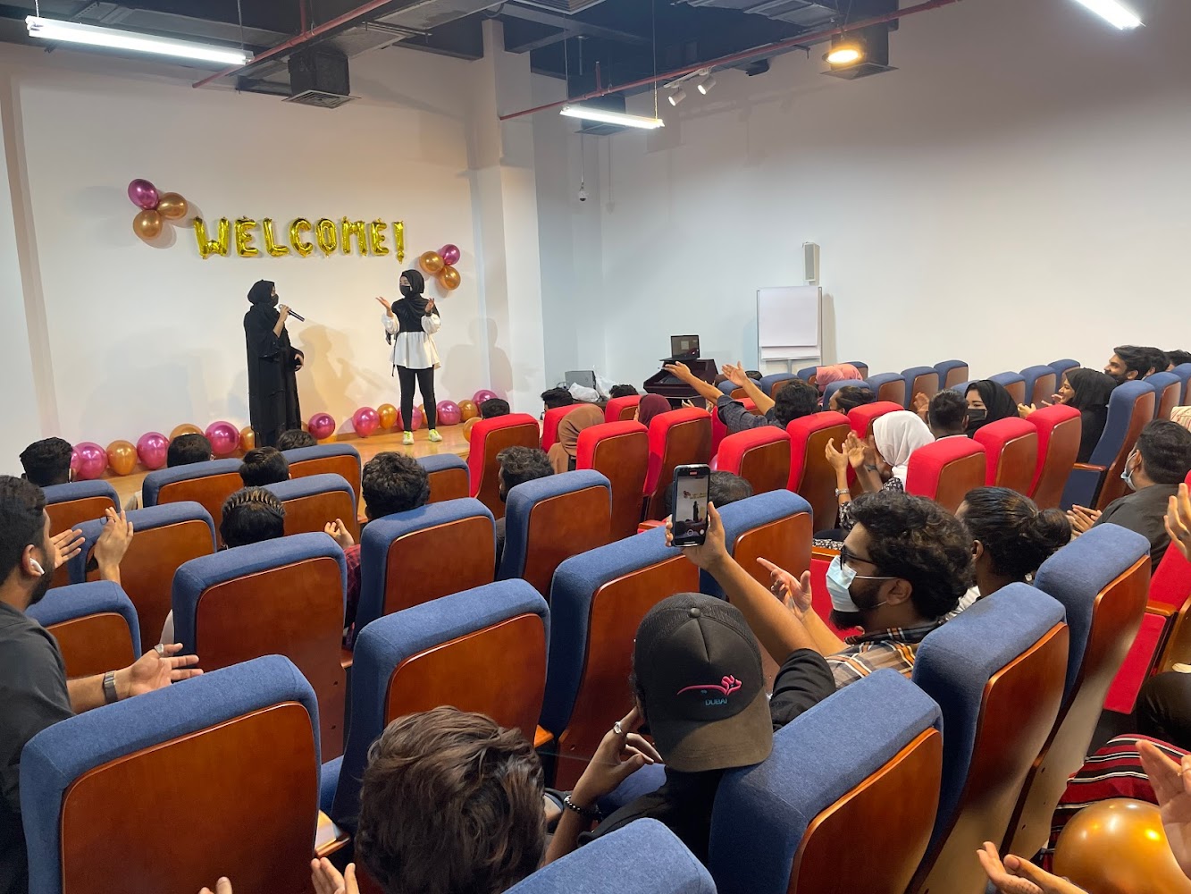 كلية نقطة النجاح: برامج ماجستير إدارة الأعمال ، درجة البكالوريوس في الطب والجراحة في الإمارات العربية المتحدة ، دورات ماجستير إدارة الأعمال ، بكالوريوس مع مرتبة الشرف ، دورات الدبلوم / الإمارات العربية المتحدة - الشارقة