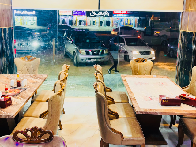 مطعم الياقوت كلباء near  -  بالقرب من بنك أبوظبي الإسلامي  -  الشارقة