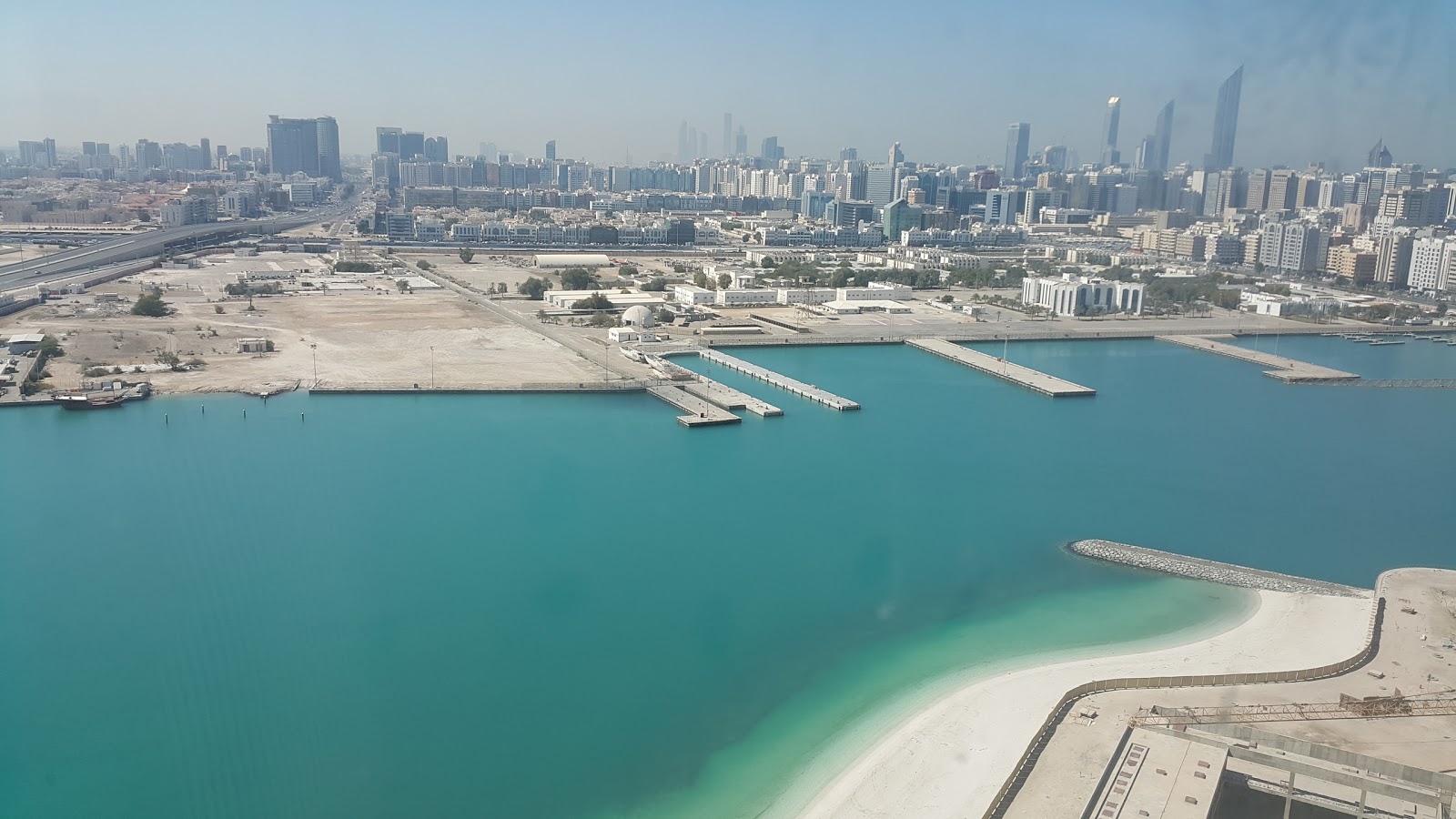شركة الهند الجديدة للتأمين. المحدودة.  -  أبوظبي