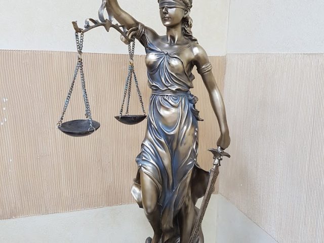 إيمان سبت للمحاماة والاستشارات القانونية - الشارقة