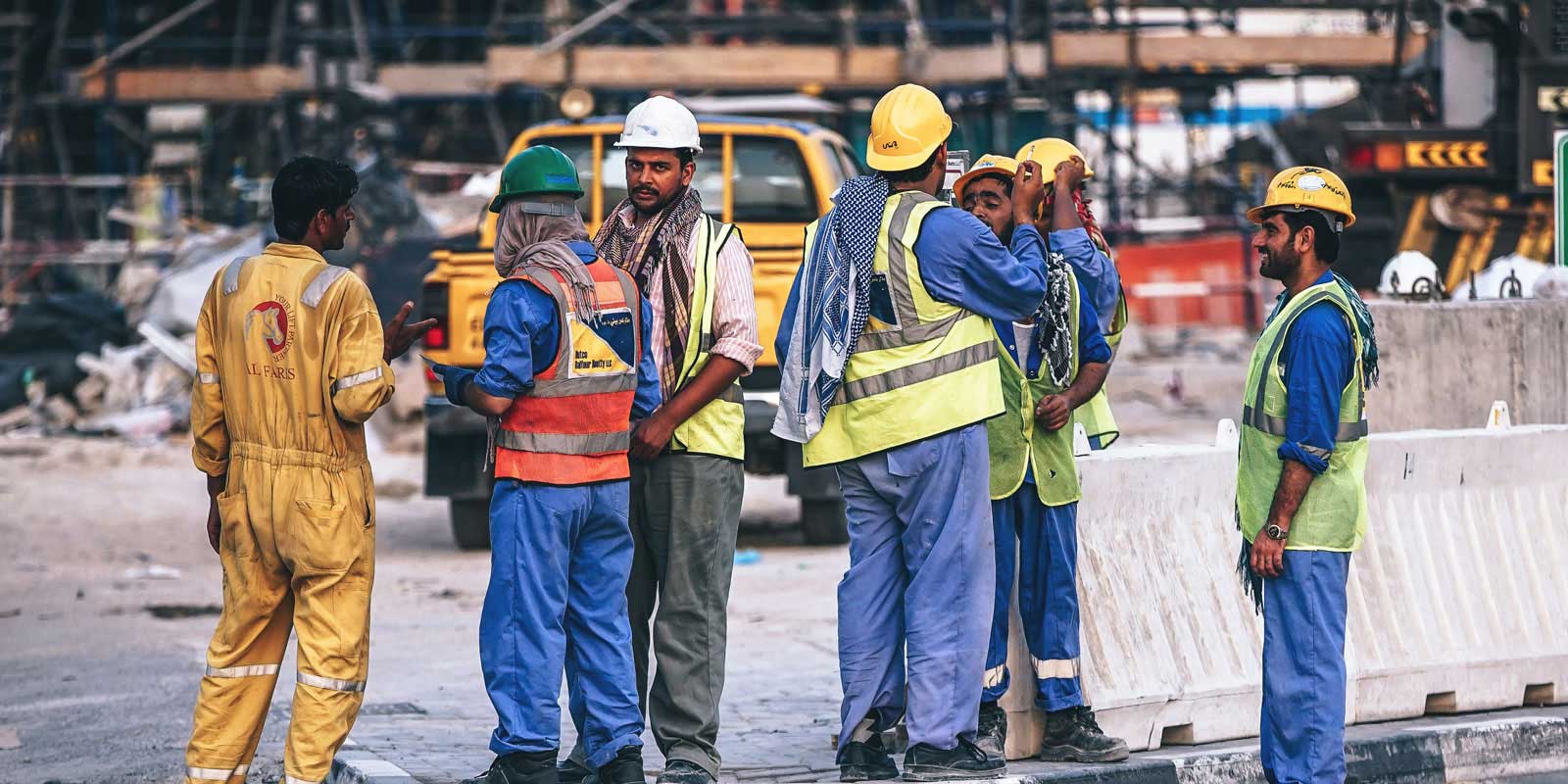 تنظيف الجبال بناء رجل امدادات الطاقة الإمارات العربية المتحدة  -  الشارقة