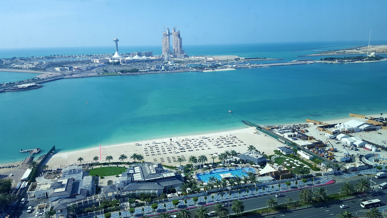 إرنست ويونغ  -  أبوظبي