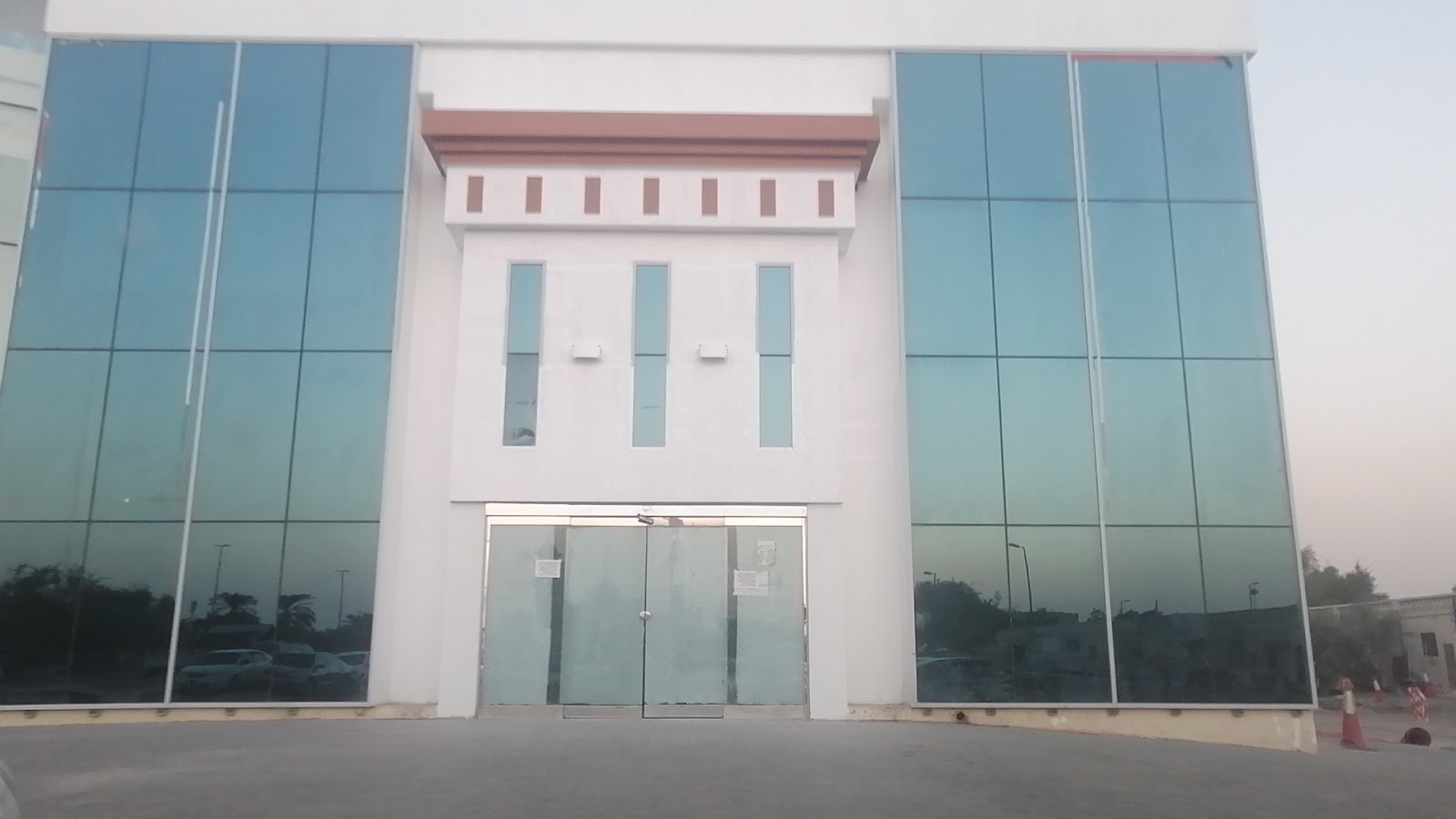 Abu  -  أبو ظبي