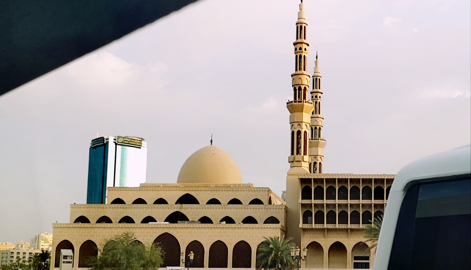 الشركة الوطنية للتأمين الصحي  -  ضمان  -  فرع الشارقة - الشارقة