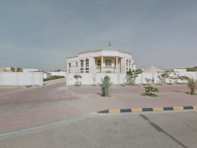Lawyer -  - +971 50 520 4052