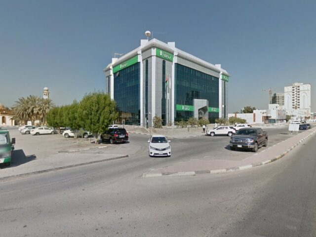 أجهزة الصراف الآلي وآلية التنمية النظيفة ، بنك أبوظبي الأول / فرع كورنيش رأس الخيمة - رأس الخيمة